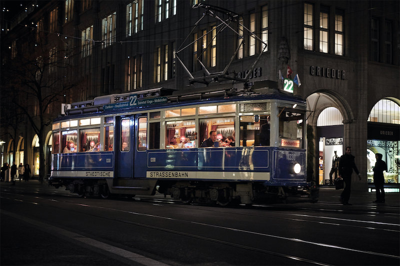 Fonduetram in tram in Zürich