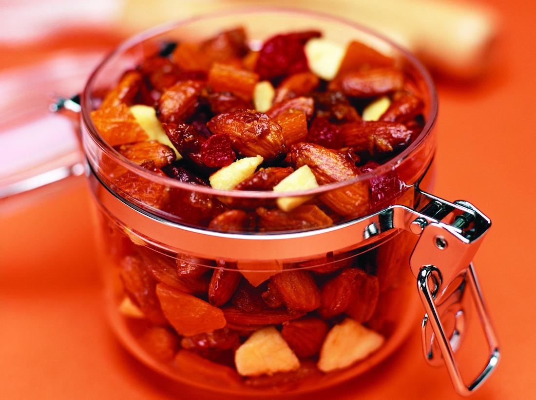 Recept: amandelen met gemberglazuur en gedroogd fruit