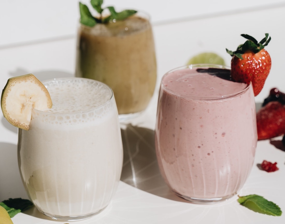 5 zomerse smoothierecepten voor het ontbijt