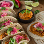 Recept: kiptaco's met gekruide chipotle en pompoensaus