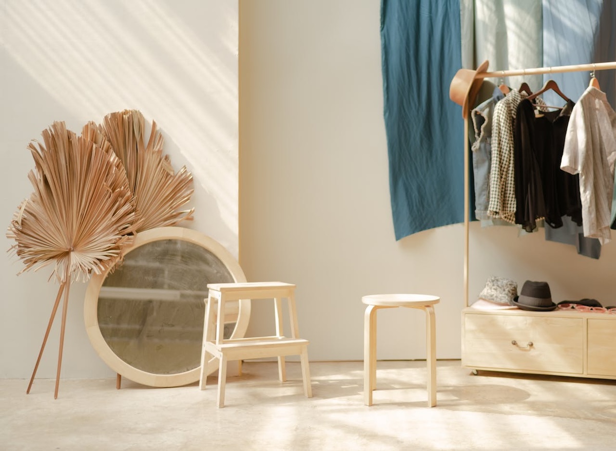 6 stijlvolle modevondsten voor een bescheiden garderobe