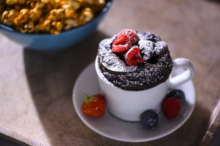 Mugcake met bessen