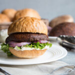 Gegrilde Portabella Burgers met knoflook mayo