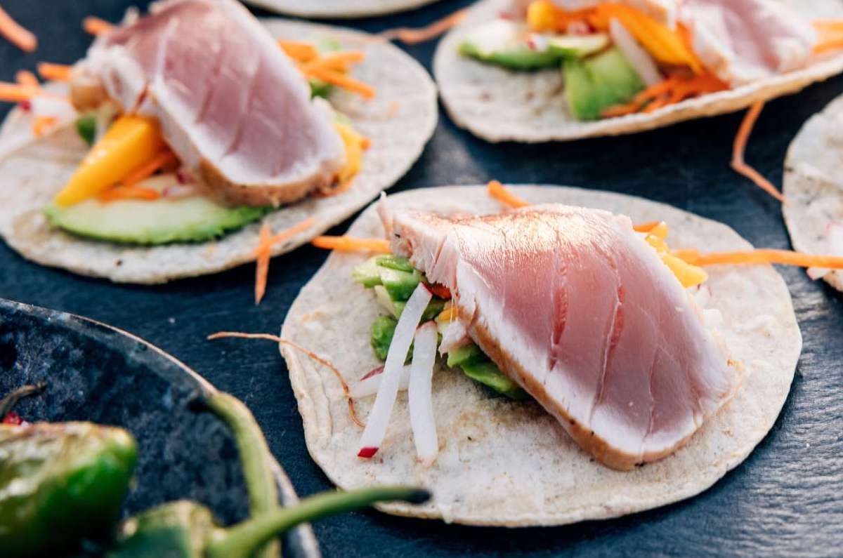 TONIJN TACOS