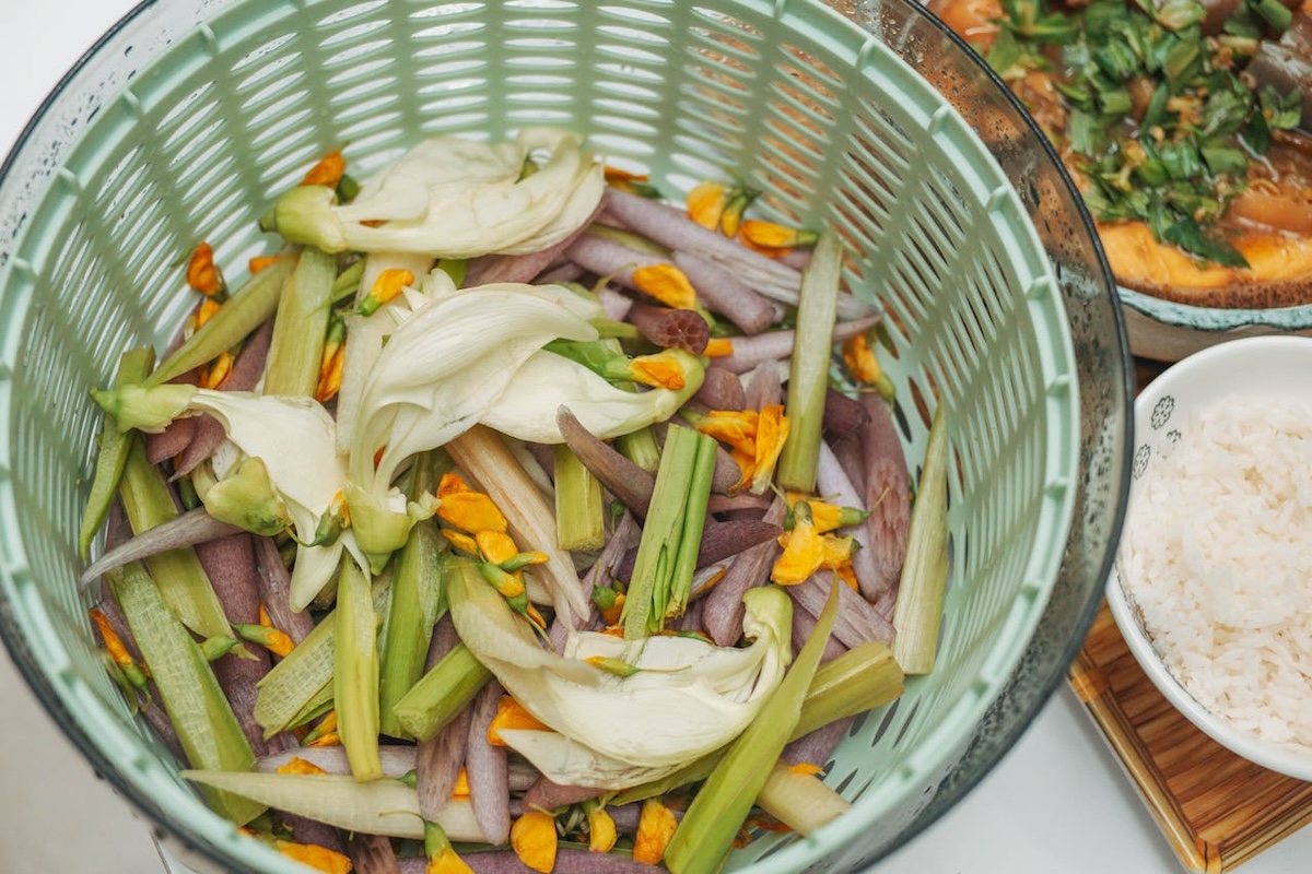 Food upcycling: hoe je bladeren, schillen en zaden gebruikt