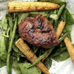 Biefstuk met gegrilde bonen en maïs