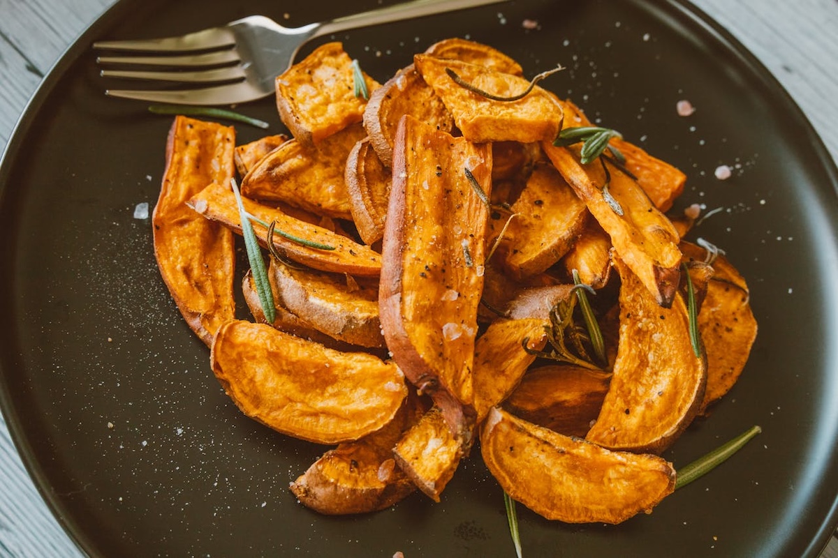 Zoete aardappelen of yams? Zo kun je het verschil zien
