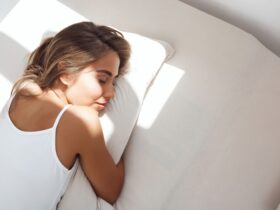 Vier tips voor een comfortabelere slaapomgeving in de zomer